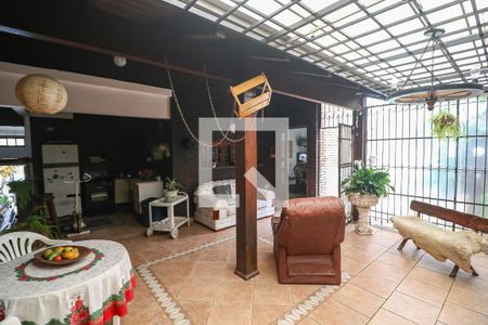 Casa à venda com 329m², 5 quartos e 3 vagasÁrea externa