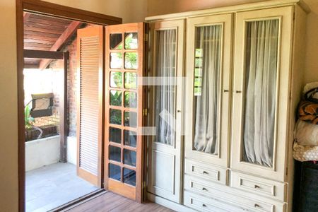 Casa à venda com 329m², 5 quartos e 3 vagasQuarto 2