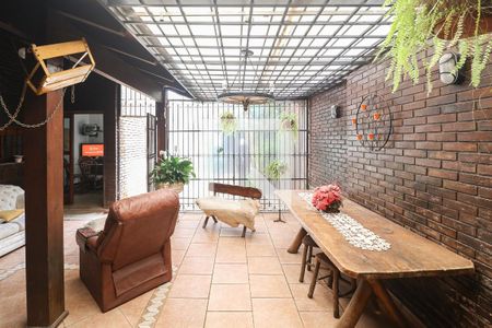 Casa à venda com 329m², 5 quartos e 3 vagasÁrea externa