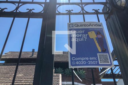 Casa à venda com 329m², 5 quartos e 3 vagasPlaca