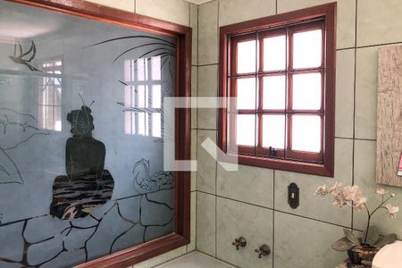 Casa à venda com 329m², 5 quartos e 3 vagasBanheiro da Suíte