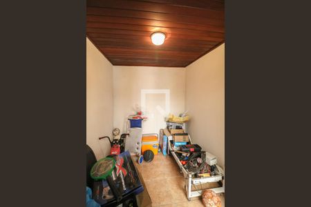 Casa à venda com 329m², 5 quartos e 3 vagasDespensa