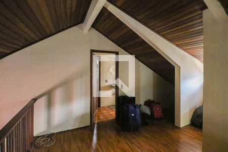 Casa à venda com 329m², 5 quartos e 3 vagasTerraço