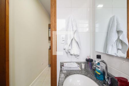 Casa à venda com 310m², 3 quartos e 3 vagasCasa 01 - Banheiro 