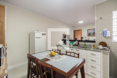 Casa à venda com 310m², 3 quartos e 3 vagasCasa 01 - Cozinha 