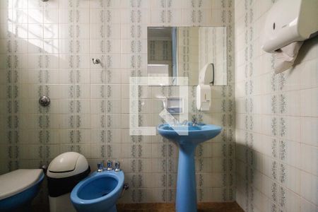 Casa à venda com 310m², 3 quartos e 3 vagasCasa 02 - Banheiro 