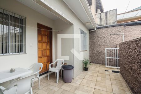 Casa à venda com 310m², 3 quartos e 3 vagasCasa 01 - Quintal 