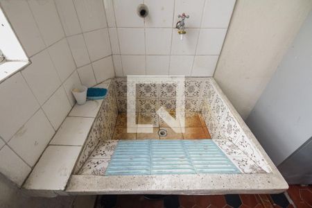 Casa à venda com 310m², 3 quartos e 3 vagasCasa 02 - Área de Serviço 