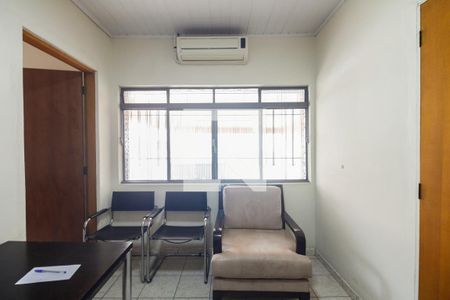 Casa à venda com 310m², 3 quartos e 3 vagasCasa 02 - Sala 