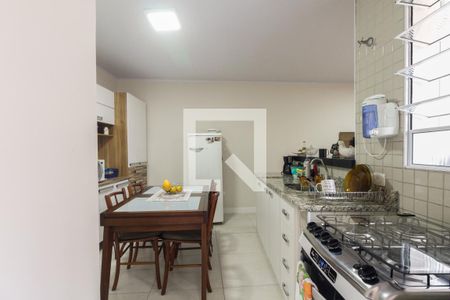 Casa à venda com 310m², 3 quartos e 3 vagasCasa 01 - Cozinha 