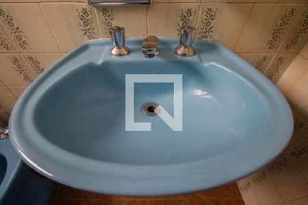 Casa à venda com 310m², 3 quartos e 3 vagasCasa 02 - Banheiro 