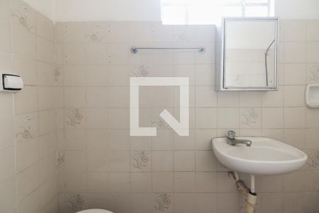 Casa à venda com 310m², 3 quartos e 3 vagasCasa 02 - Área de Serviço/Banheiro de Serviço 