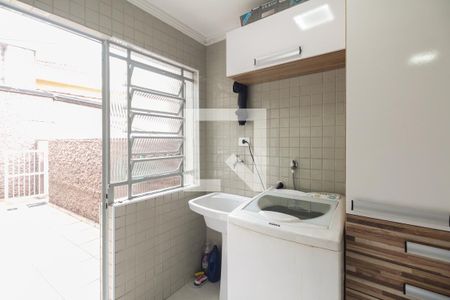 Casa à venda com 310m², 3 quartos e 3 vagasCasa 01 - Área de Serviço 