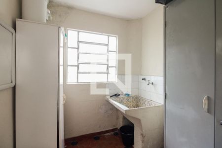 Casa à venda com 310m², 3 quartos e 3 vagasCasa 02 - Área de Serviço 