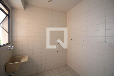 Apartamento à venda com 42m², 2 quartos e 1 vaga Apartamento à venda com 42m², 2 quartos e 1 vagaCozinha e Área de Serviço