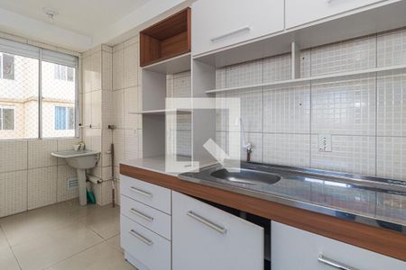 Sala/Cozinha de apartamento para alugar com 2 quartos, 43m² em Rubem Berta, Porto Alegre