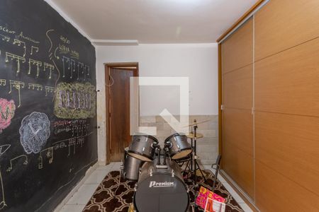 Casa à venda com 360m², 4 quartos e 2 vagasQuarto de Serviço