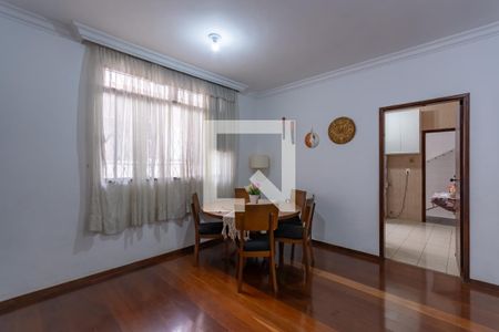 Casa à venda com 360m², 4 quartos e 2 vagasCopa