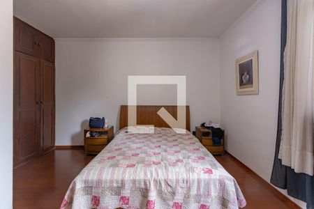 Casa à venda com 360m², 4 quartos e 2 vagasSuíte 1