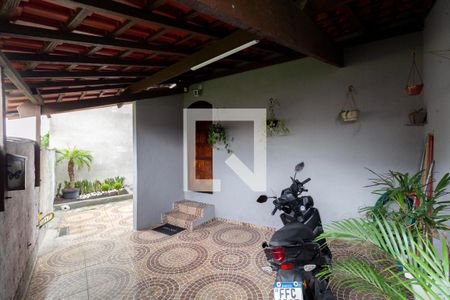 Entrada de casa para alugar com 3 quartos, 96m² em Jardim Lisboa, São Paulo
