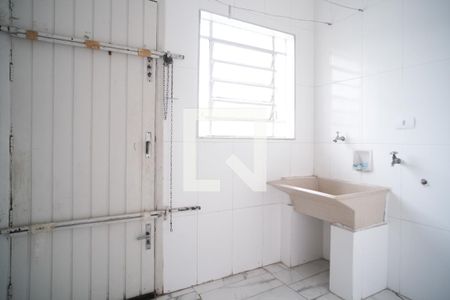 Casa à venda com 300m², 4 quartos e 8 vagasÁrea de Serviço