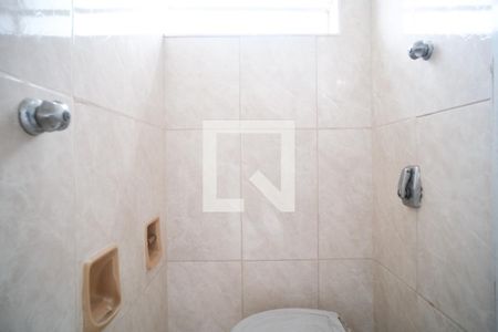 Casa à venda com 300m², 4 quartos e 8 vagasLavabo