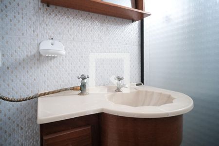 Casa à venda com 300m², 4 quartos e 8 vagasBanheiro 2 