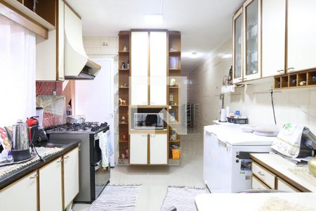 Casa à venda com 125m², 3 quartos e 2 vagas Casa à venda com 125m², 3 quartos e 2 vagasCozinha