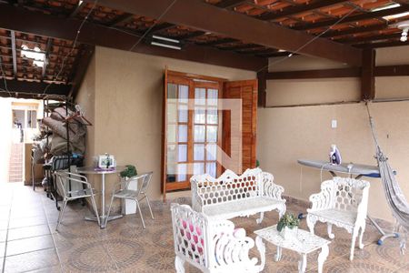 Casa à venda com 125m², 3 quartos e 2 vagas Casa à venda com 125m², 3 quartos e 2 vagasVaranda do Quarto 3