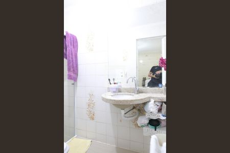 Casa à venda com 125m², 3 quartos e 2 vagas Casa à venda com 125m², 3 quartos e 2 vagasBanheiro da Área de Serviço