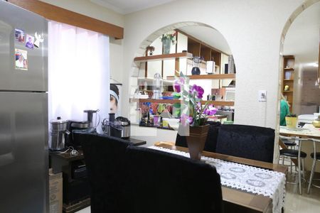 Casa à venda com 125m², 3 quartos e 2 vagas Casa à venda com 125m², 3 quartos e 2 vagasCozinha