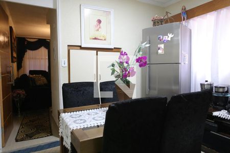 Casa à venda com 125m², 3 quartos e 2 vagas Casa à venda com 125m², 3 quartos e 2 vagasCozinha