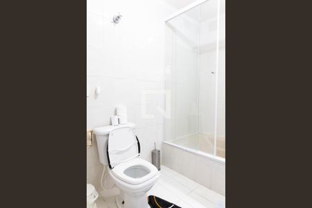 Casa à venda com 125m², 3 quartos e 2 vagas Casa à venda com 125m², 3 quartos e 2 vagasBanheiro da Suite