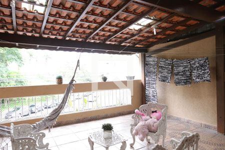 Casa à venda com 125m², 3 quartos e 2 vagas Casa à venda com 125m², 3 quartos e 2 vagasVaranda do Quarto 3