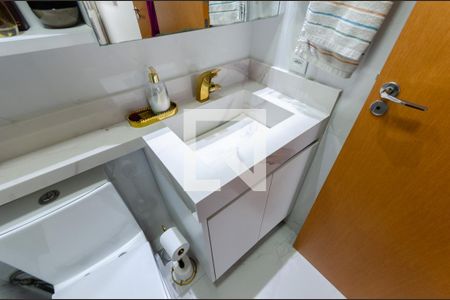 Apartamento à venda com 65m², 2 quartos e 2 vagasBanheiro da Suíte