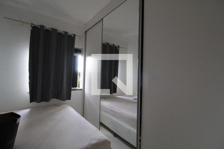 Quarto 1 de apartamento para alugar com 2 quartos, 59m² em Vila Industrial, Uberlândia