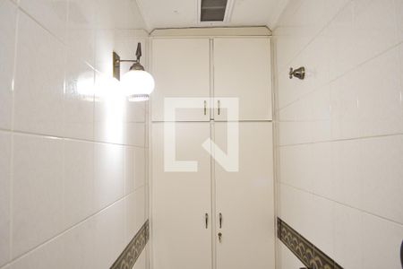 Casa à venda com 200m², 3 quartos e 2 vagasBanheiro 3