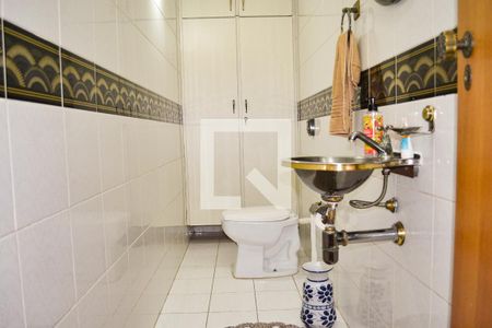 Casa à venda com 200m², 3 quartos e 2 vagasBanheiro 3