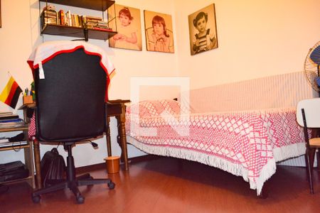 Casa à venda com 200m², 3 quartos e 2 vagasQuarto 2