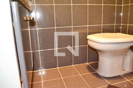 Casa à venda com 200m², 3 quartos e 2 vagasBanheiro 2