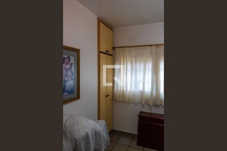 Casa à venda com 611m², 5 quartos e 4 vagasQuarto de Serviço