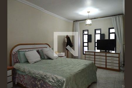 Casa à venda com 5 quartos, 450m² em Vila Londrina, São Paulo