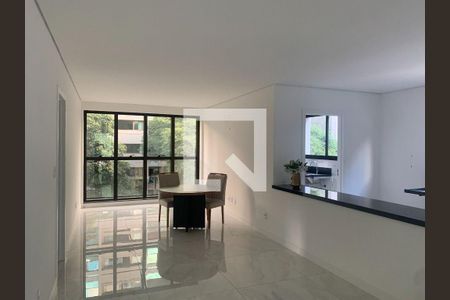 Apartamento à venda com 3 quartos, 107m² em Funcionários, Belo Horizonte