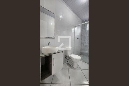 Banheiro de casa para alugar com 3 quartos, 75m² em Campeche Central, Florianópolis