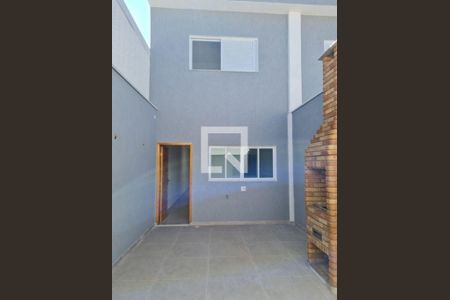 Casa à venda com 3 quartos, 130m² em Utinga, Santo André