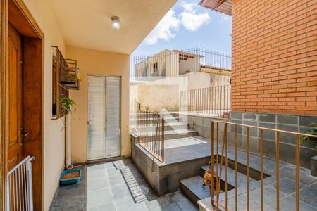 Casa à venda com 85m², 2 quartos e 2 vagas Casa à venda com 85m², 2 quartos e 2 vagasQuintal