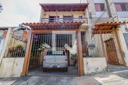 Casa à venda com 85m², 2 quartos e 2 vagas Casa à venda com 85m², 2 quartos e 2 vagasFachada