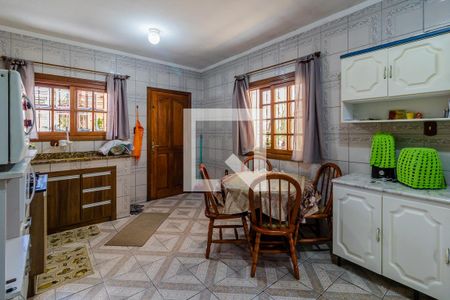 Casa à venda com 85m², 2 quartos e 2 vagas Casa à venda com 85m², 2 quartos e 2 vagasCozinha