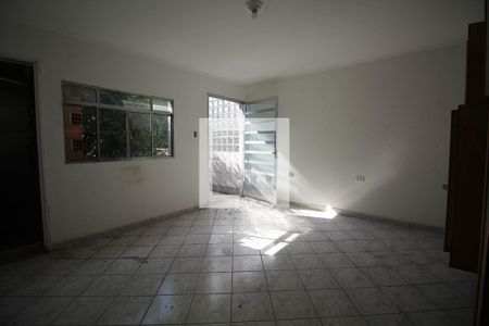 Casa à venda com 250m², 4 quartos e 2 vagasQuarto de Serviço