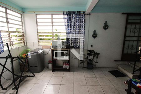 Casa à venda com 208m², 3 quartos e 1 vaga Casa à venda com 208m², 3 quartos e 1 vagaÁrea de Serviço